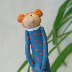Pièce unique en faïence, personnage décoratif