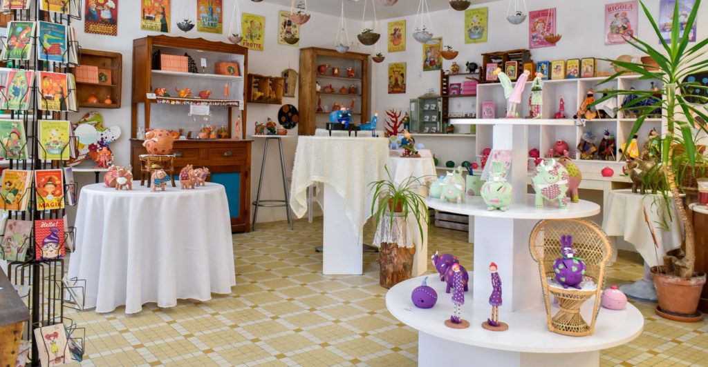 Boutique de céramiques artisannales fabriquée en France à Eymoutiers, Limousin, Nouvelle-Aquitaine