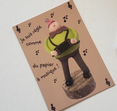 Carte postale ACCORDÉONISTE
