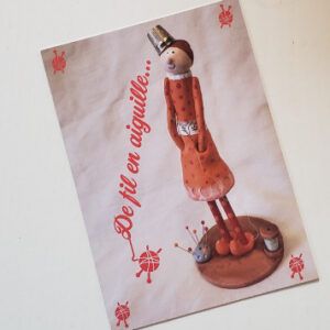 Carte postale couturière céramique